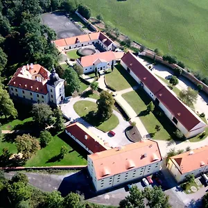 Pytloun Chateau Ctenice 4* Praga